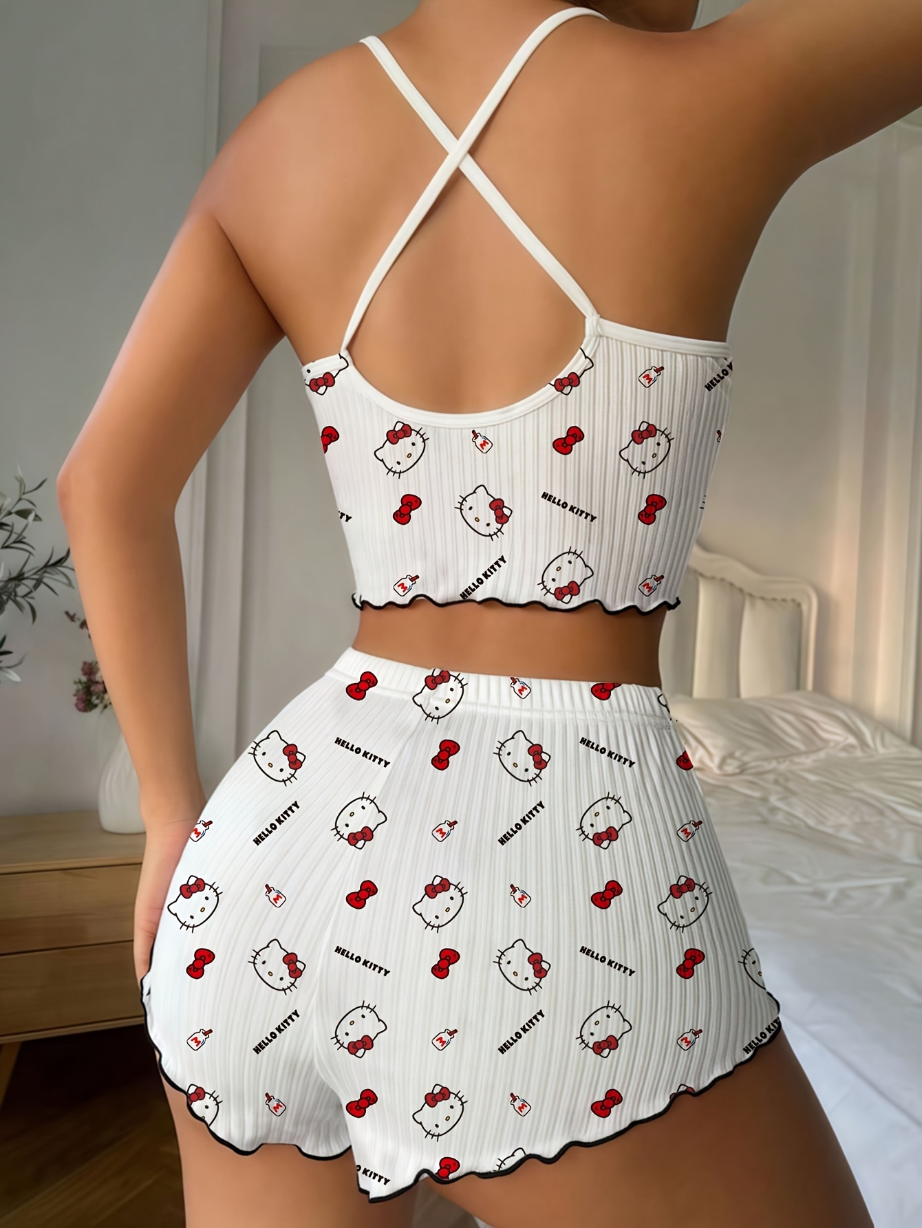 Sanrio 헬로 키티 보우낫 서스펜더 탑 반바지 캐주 - Women Top Fashion 리뷰 및 가격