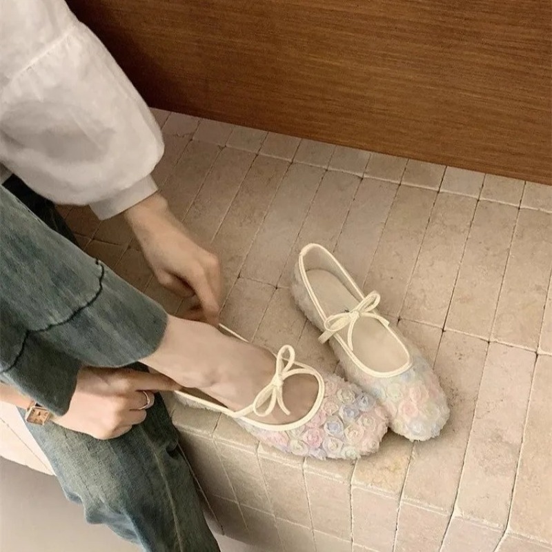 부드러운 뉴 차이니즈 로즈 메쉬 메리제인 슈즈 2026 - Women'S Fashion Spring Summer 2026 리뷰 및 가격